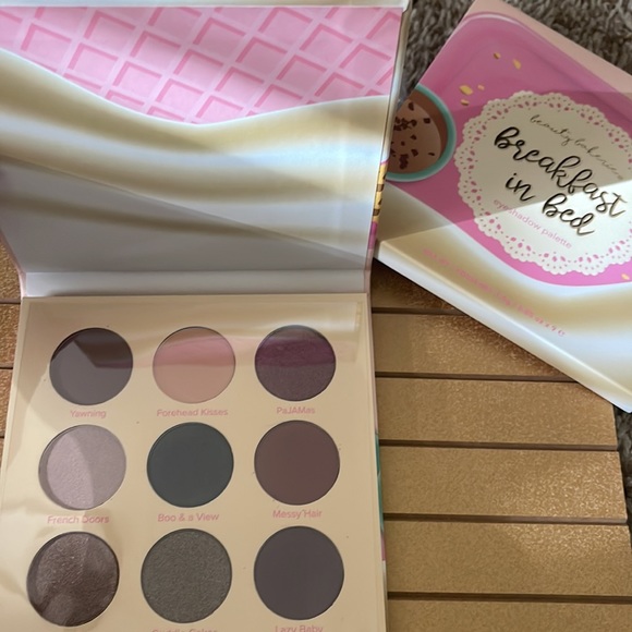 Beauty Bakerie-Breakfast in bed Eyeshadow Palette NWOT - Picture 2 of 5